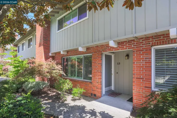 $715,000 | 2135 Ascot Drive, Unit 13, Moraga, CA 94556