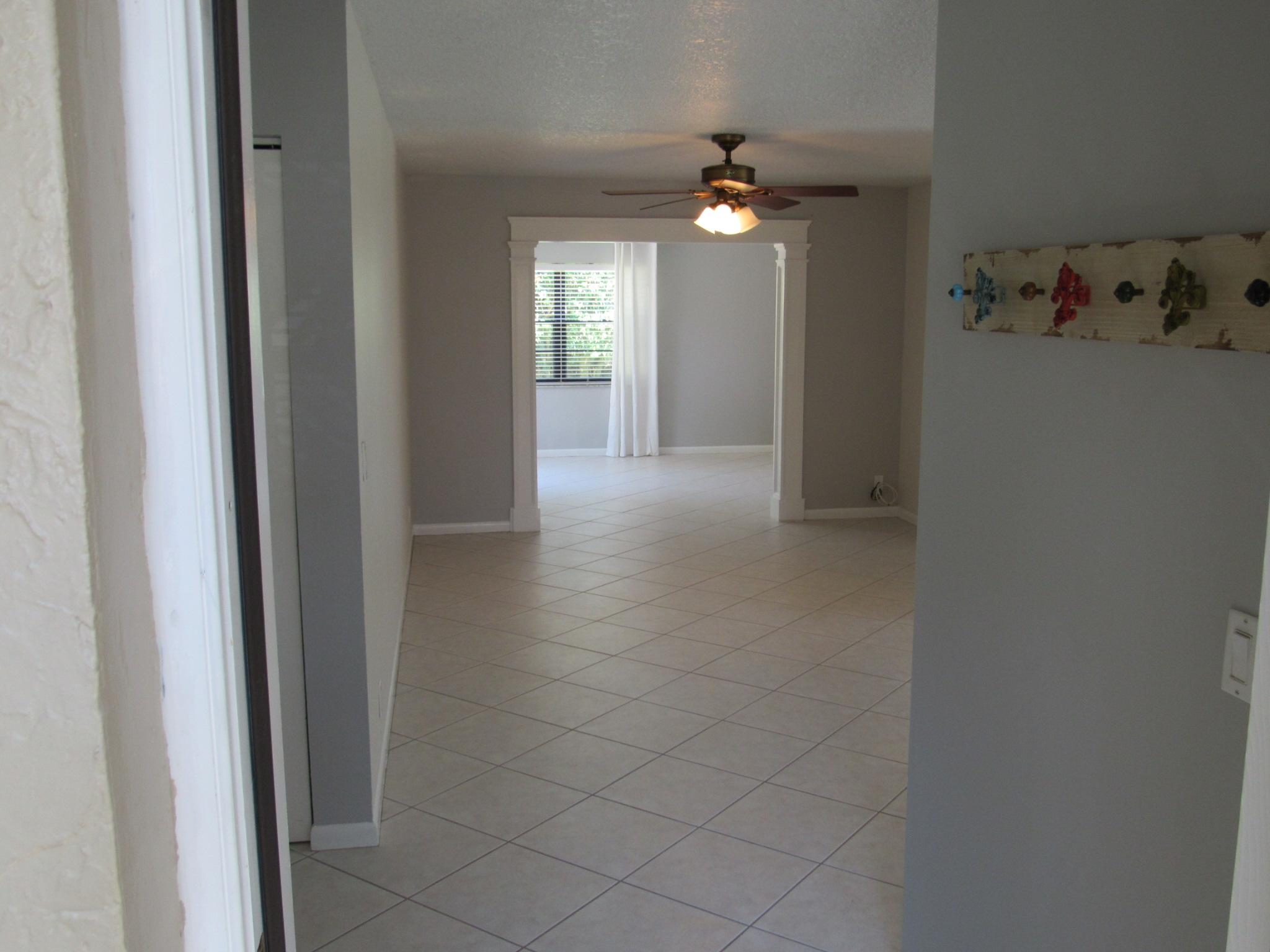 9165 Affirmed Lane Boca Raton, FL 33496 - Photo 3 of 25 5