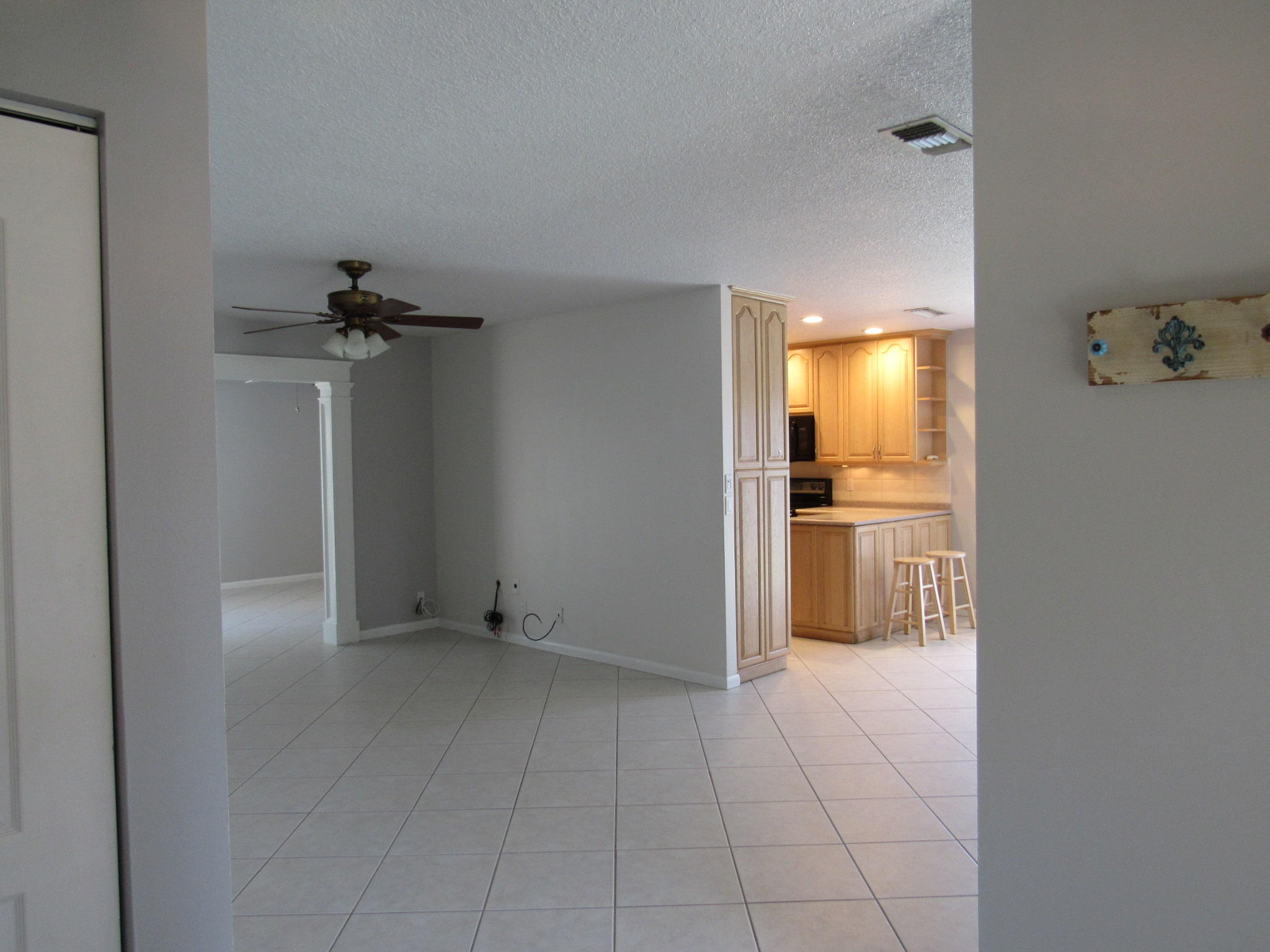 9165 Affirmed Lane Boca Raton, FL 33496 - Photo 4 of 25 IMG_0094
