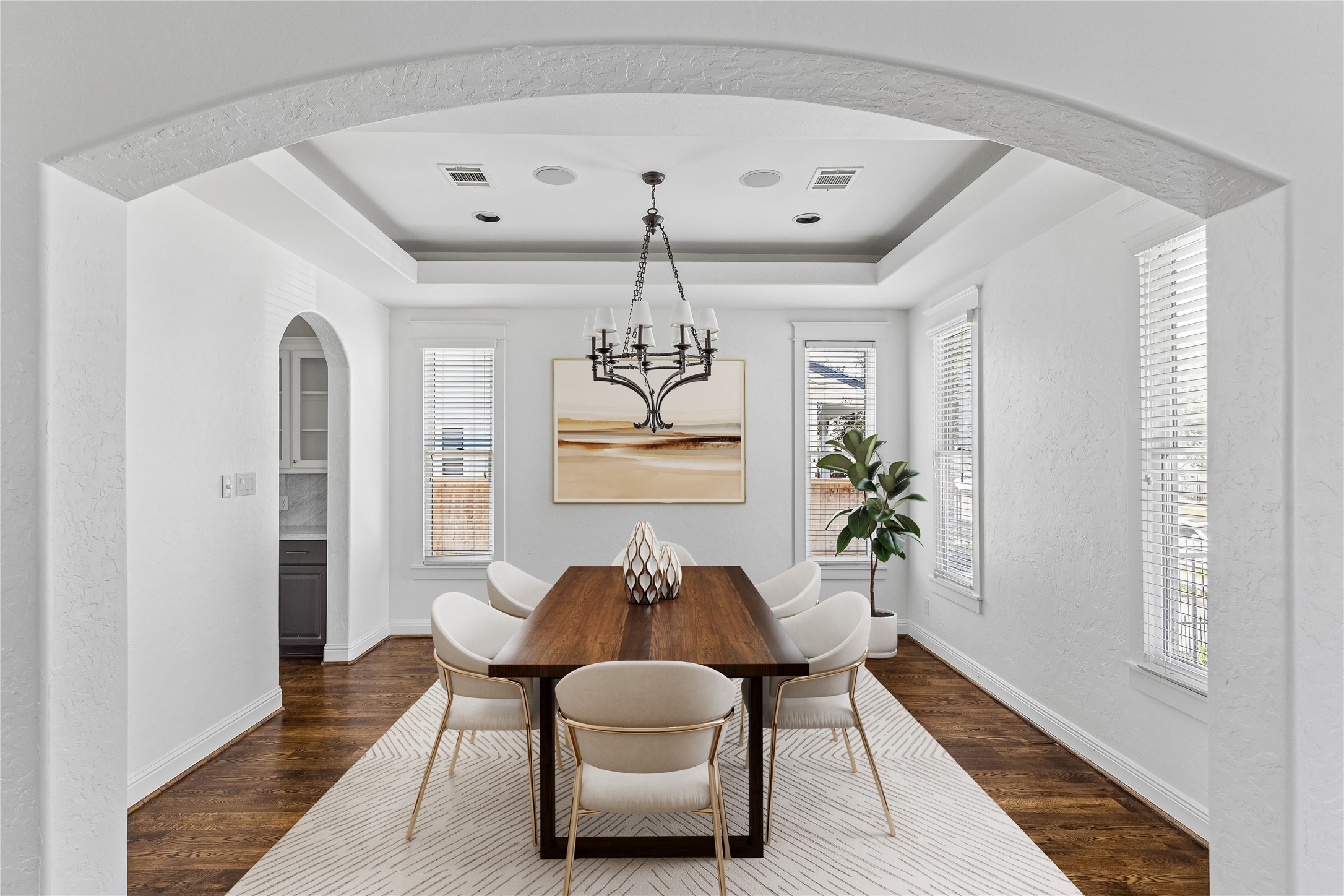 1408 West 23rd Street Houston, TX 77008 - Photo 2 of 39 a dining room with furniture and window