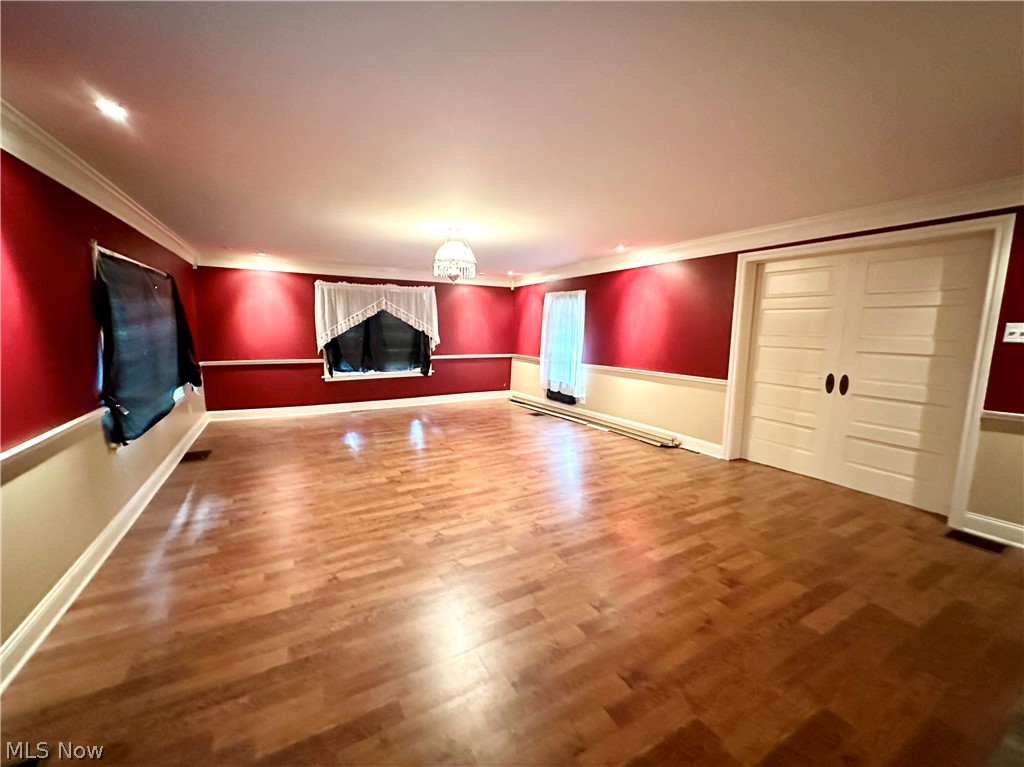 3235 Eldersville Road Colliers, WV 26035 - Photo 5 of 36 Living room