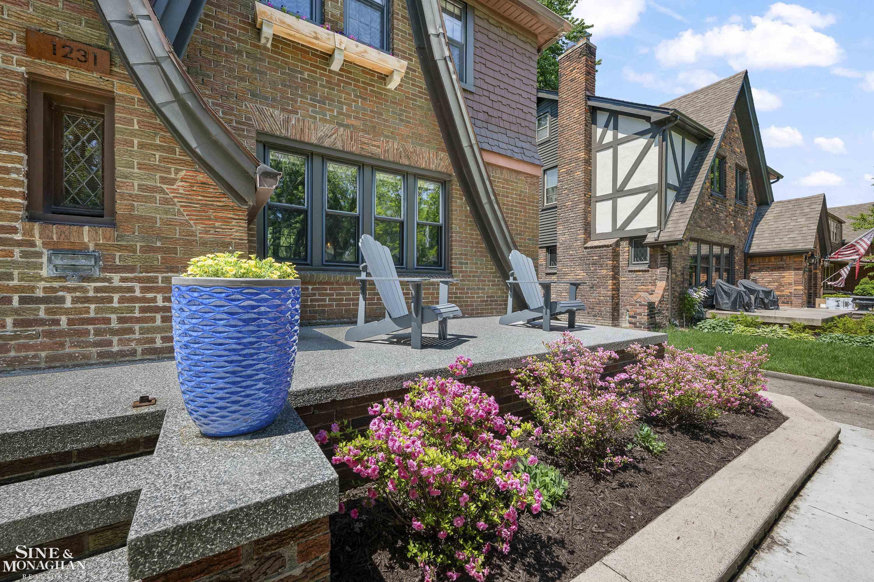 1231 Grayton Street Grosse Pointe, MI 48230 - Photo 49 of 53 50209299-06c64459-5ca8-45a1-adfb-e3a6283b7661.JPG