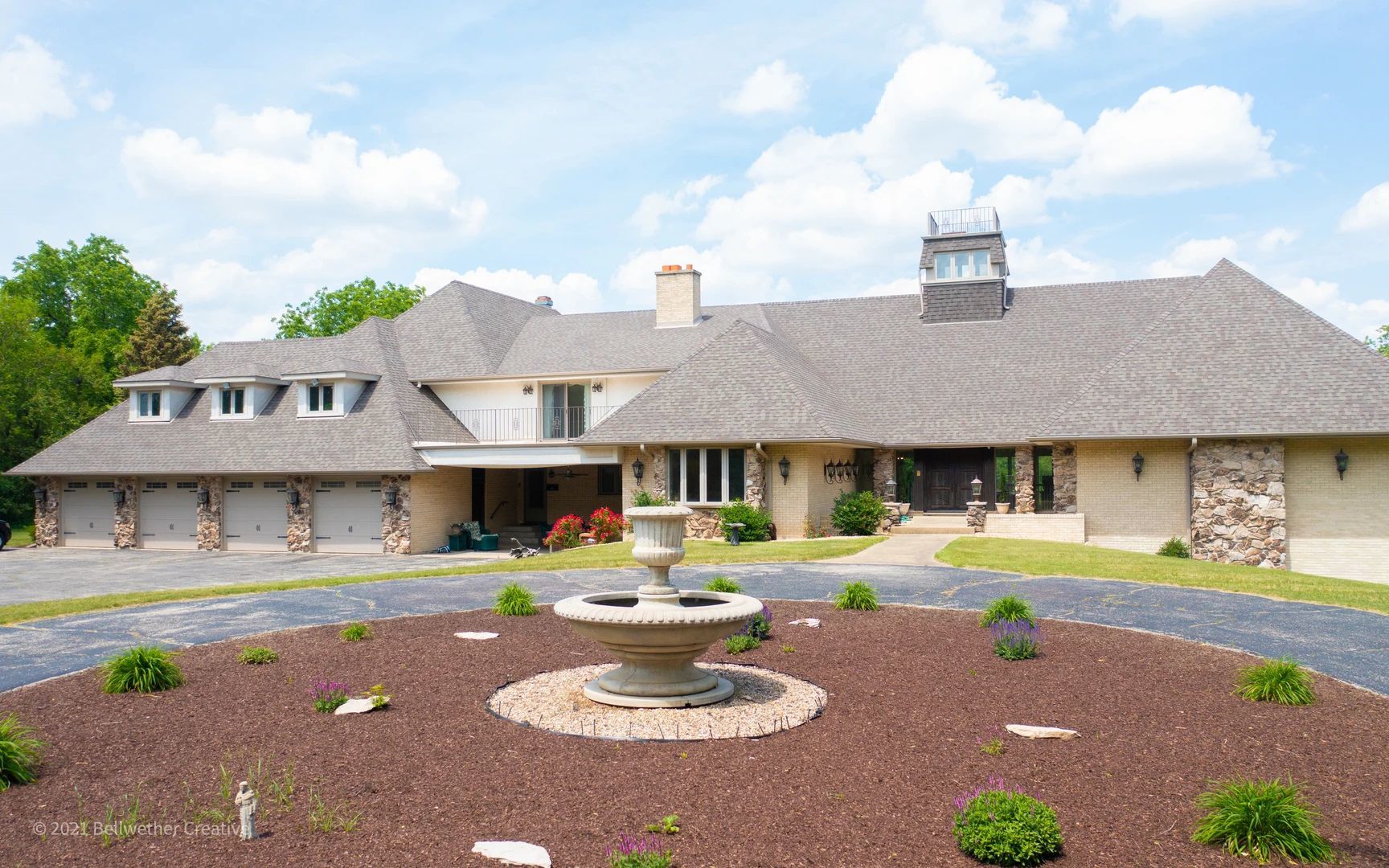 4011 Valley View Road Crystal Lake, IL 60012 - Photo 1 of 52
