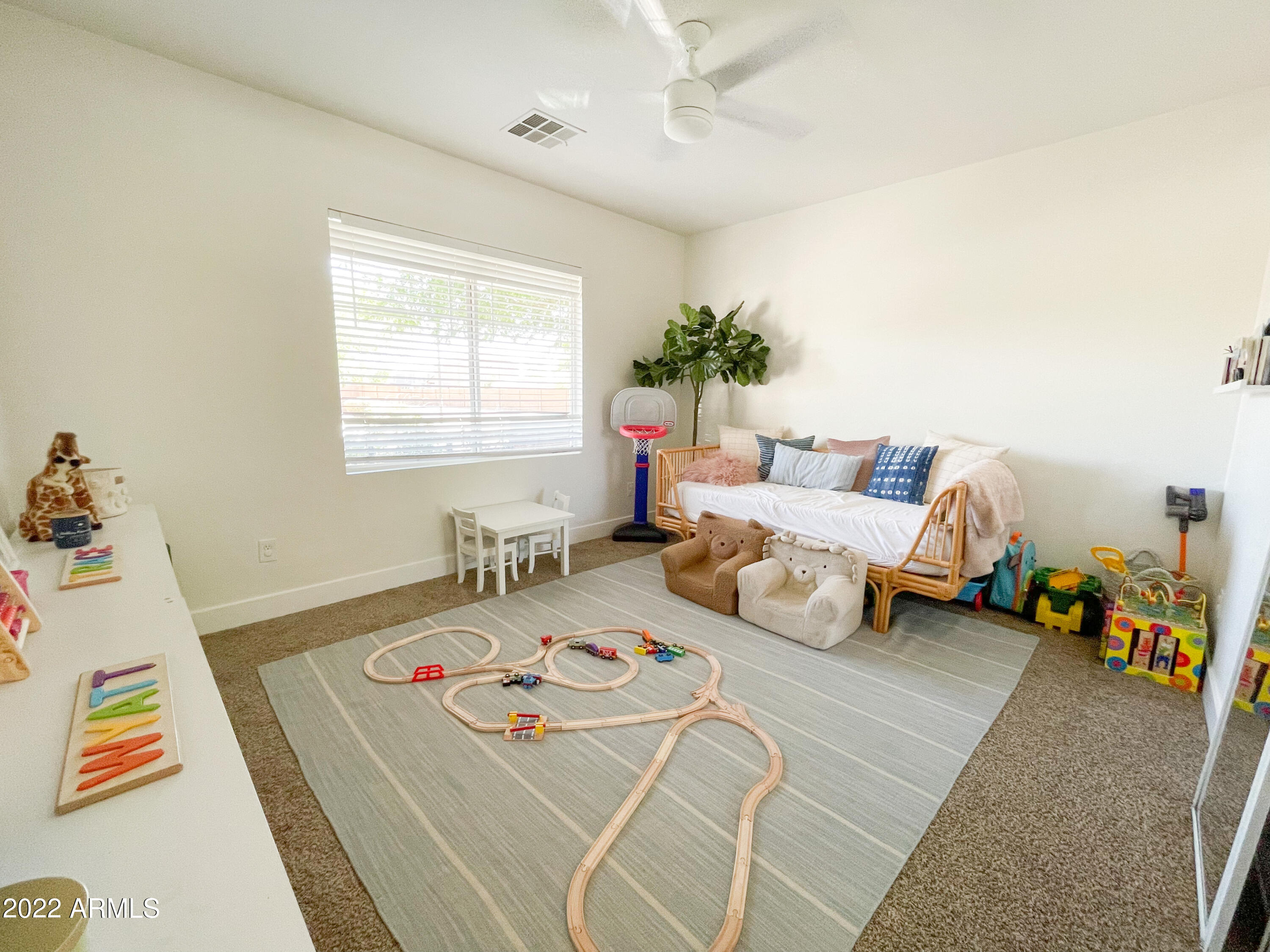 2634 East Del Rio Street Gilbert, AZ 85295 - Photo 10 of 14 IMG_3744