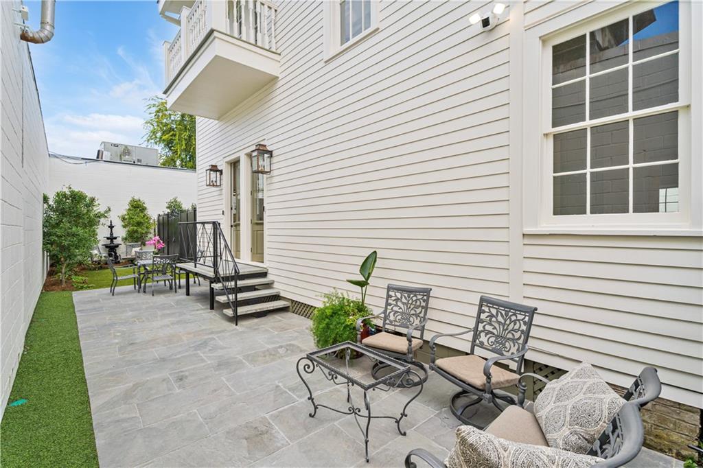 8027 St Charles Avenue New Orleans, LA 70118 - Photo 2 of 16