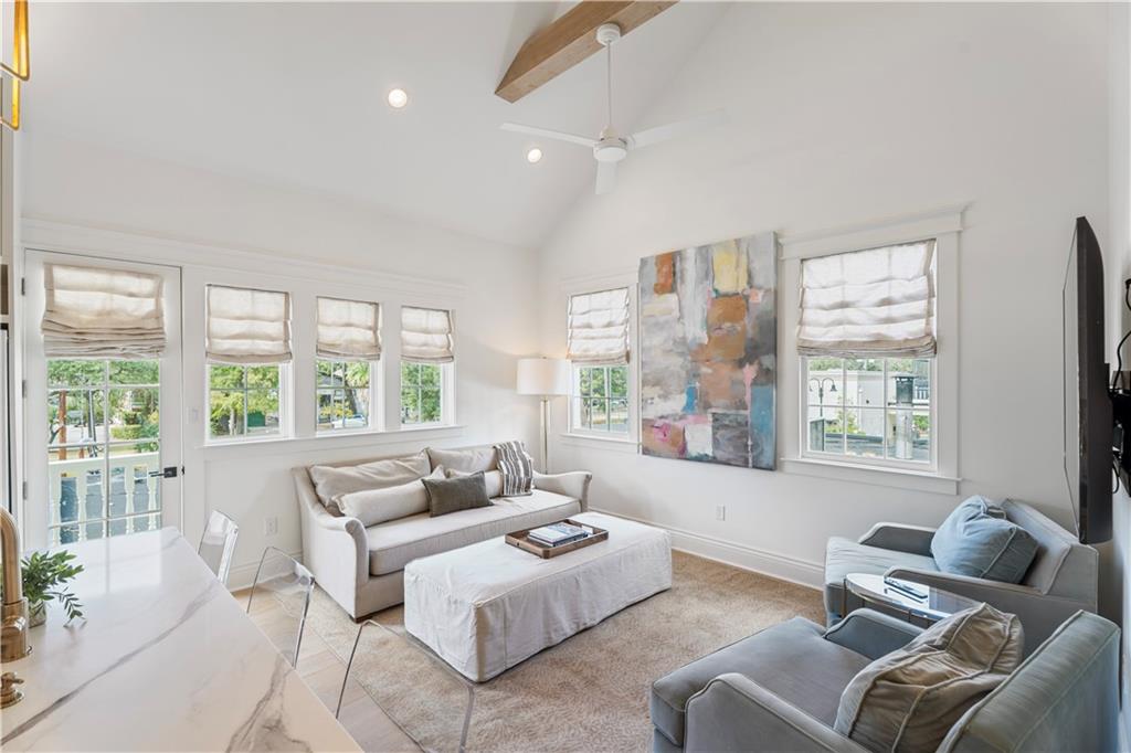 8027 St Charles Avenue New Orleans, LA 70118 - Photo 3 of 16