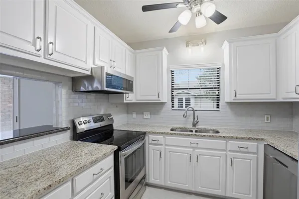 $2,000 | 5845 Water Ridge Drive, Arlington, TX 76016