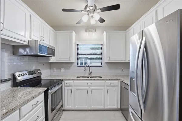 $2,000 | 5845 Water Ridge Drive, Arlington, TX 76016