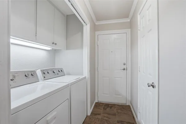 $2,000 | 5845 Water Ridge Drive, Arlington, TX 76016