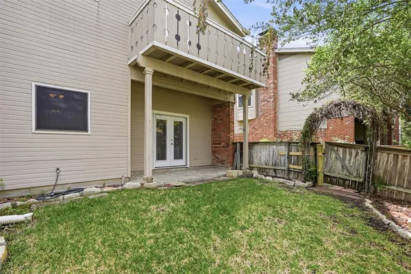 $2,000 | 5845 Water Ridge Drive, Arlington, TX 76016