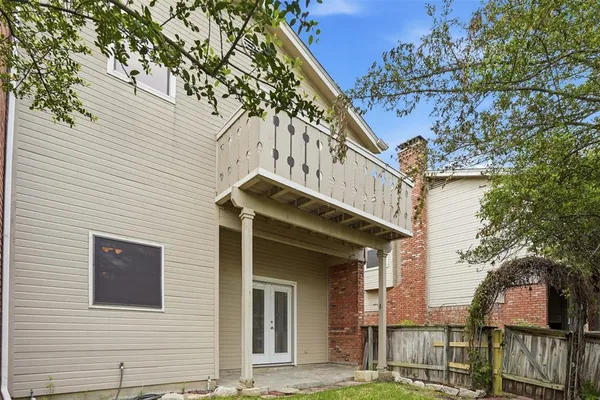 $2,000 | 5845 Water Ridge Drive, Arlington, TX 76016