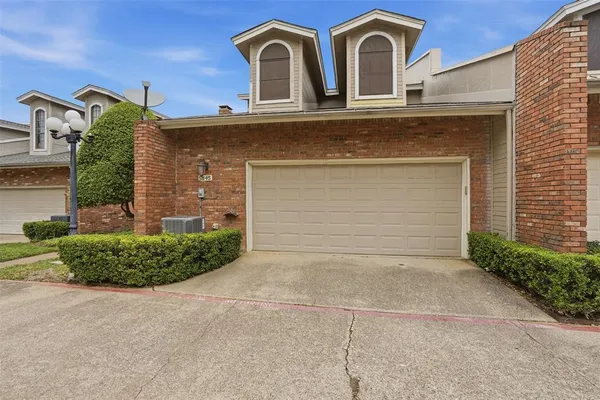 $2,000 | 5845 Water Ridge Drive, Arlington, TX 76016