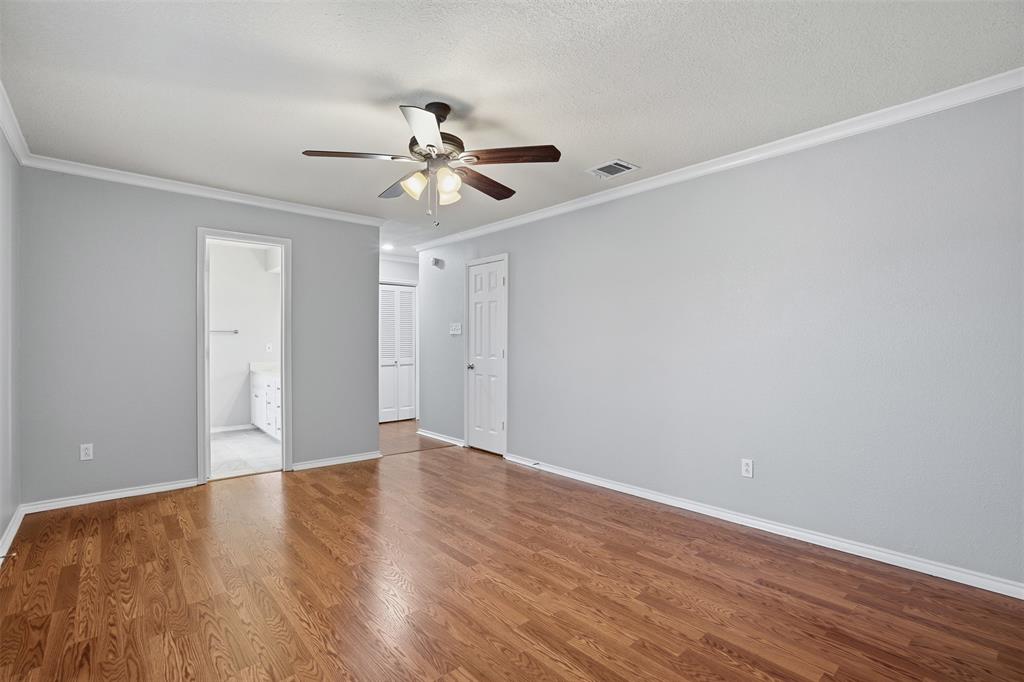 5845 Water Ridge Drive Arlington, TX 76016 - Photo 8 of 28