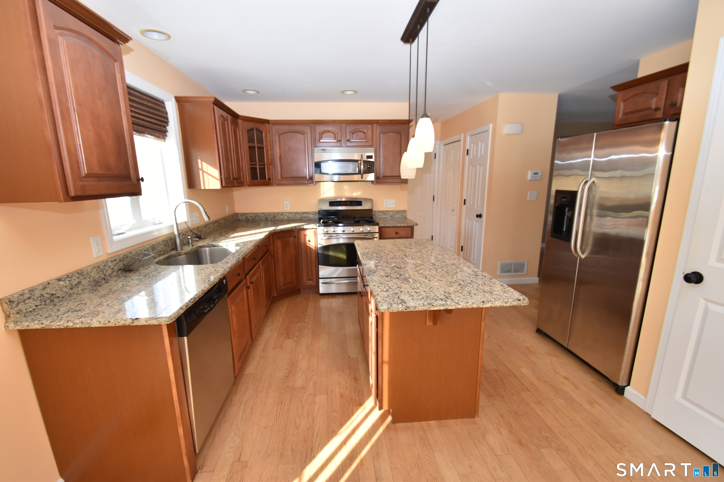 1 Morello Circle Windsor, CT 06095 - Photo 6 of 28