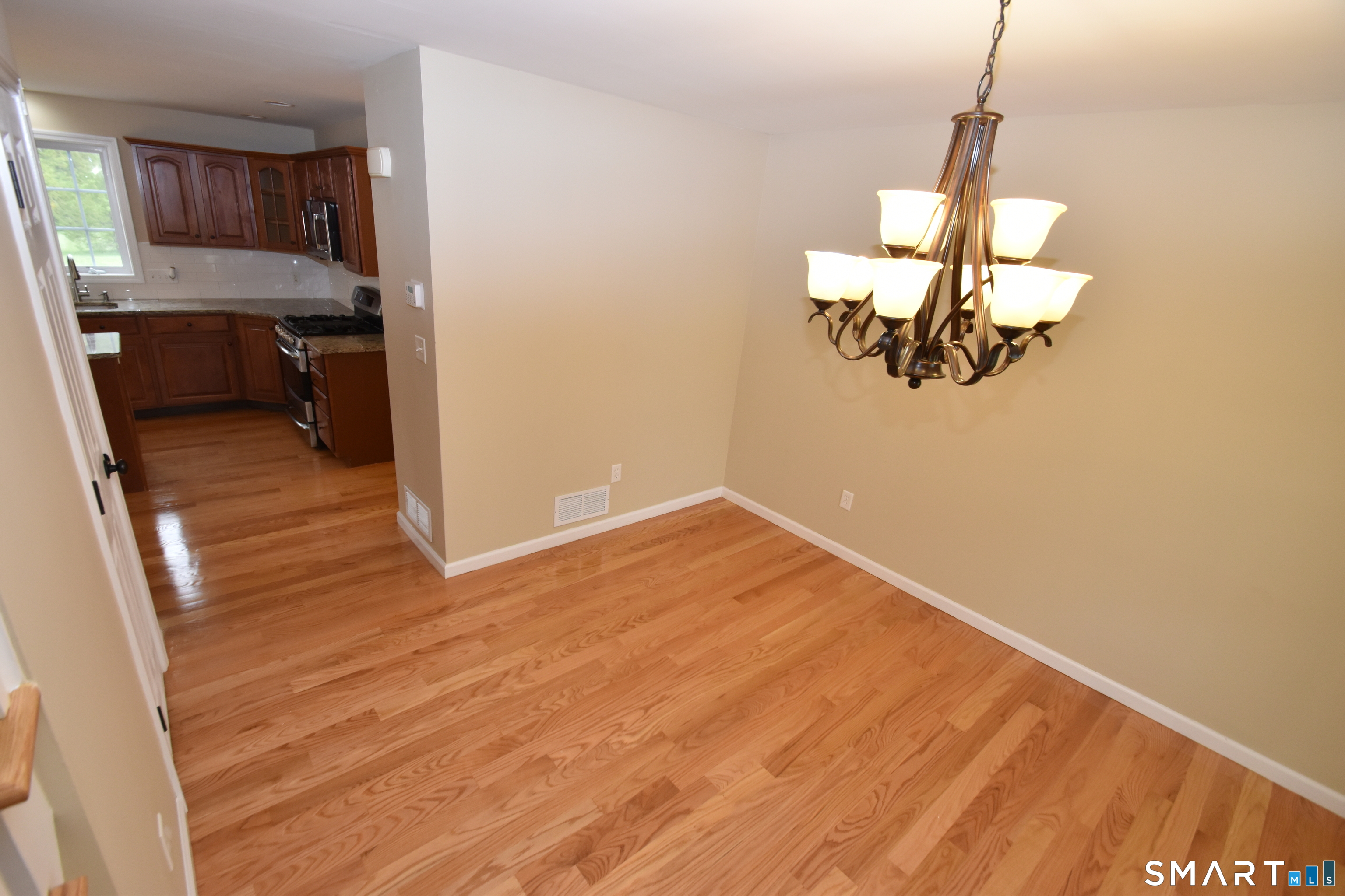 1 Morello Circle Windsor, CT 06095 - Photo 9 of 28
