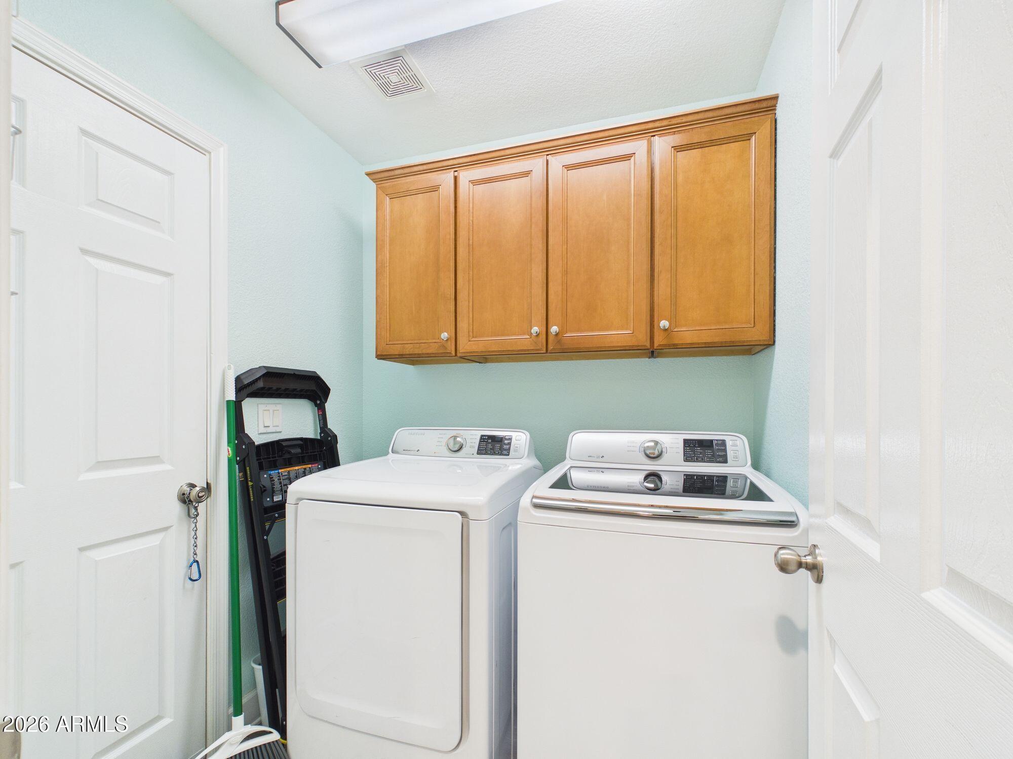 1104 North Rhone Circle Payson, AZ 85541 - Photo 20 of 39 a utility room with dryer and washer