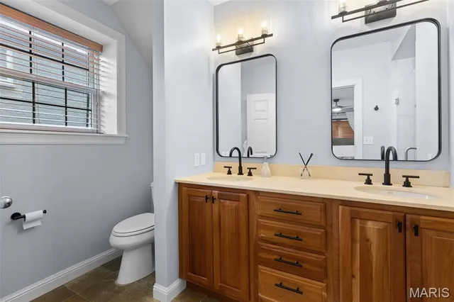 $449,498 | 7520 Buckingham Drive, Unit 1W, St. Louis, MO 63105