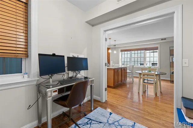 $449,498 | 7520 Buckingham Drive, Unit 1W, St. Louis, MO 63105