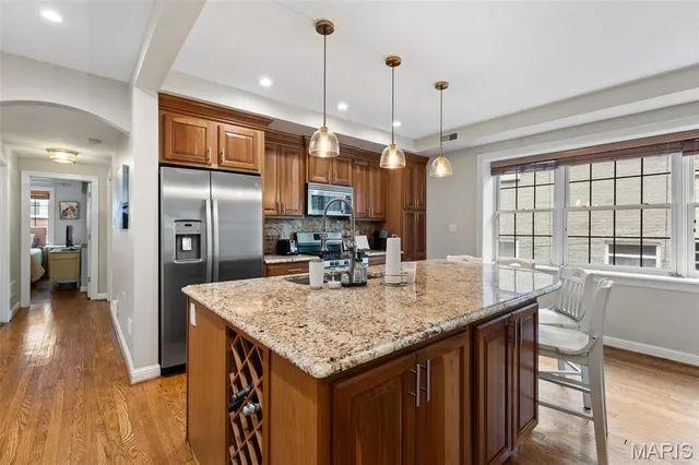 $449,498 | 7520 Buckingham Drive, Unit 1W, St. Louis, MO 63105