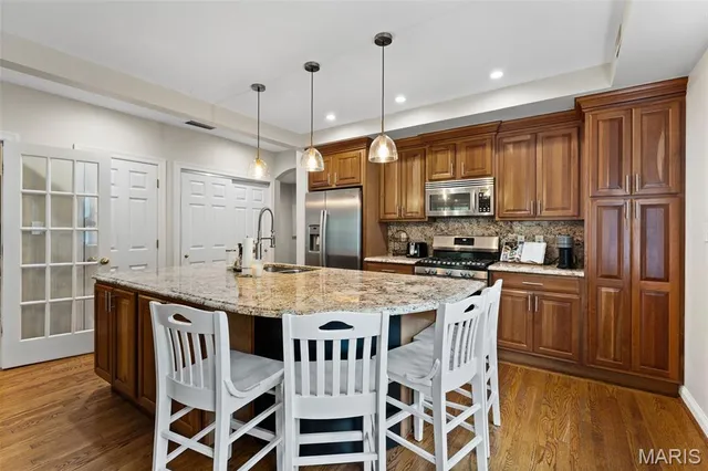 $449,498 | 7520 Buckingham Drive, Unit 1W, St. Louis, MO 63105