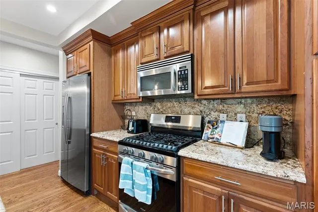 $449,498 | 7520 Buckingham Drive, Unit 1W, St. Louis, MO 63105