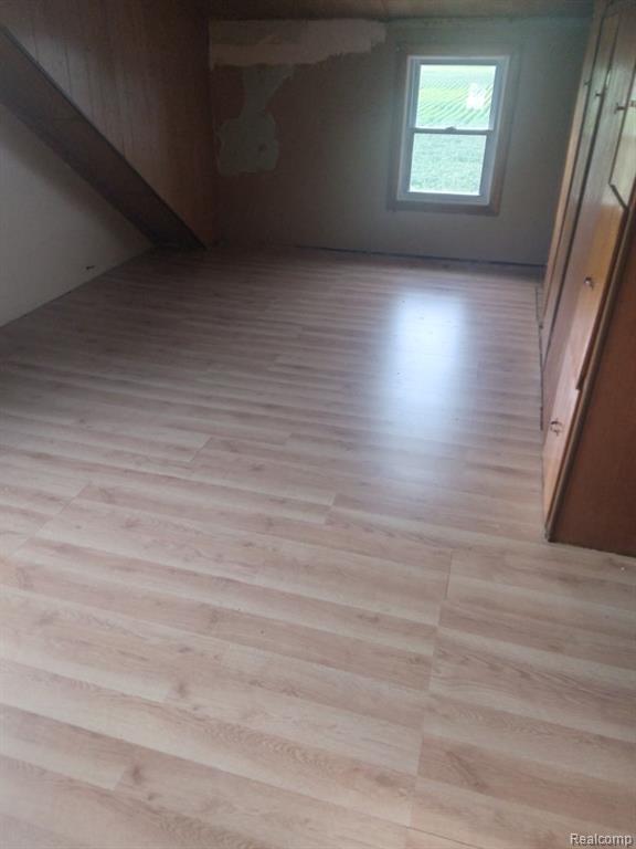 8290 Lake Road Montrose, MI 48457 - Photo 15 of 19