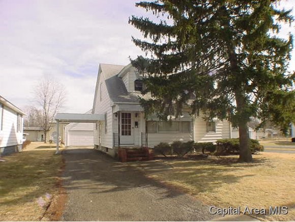 818 North Milton Avenue Springfield, IL 62702 - Photo 1 of 7