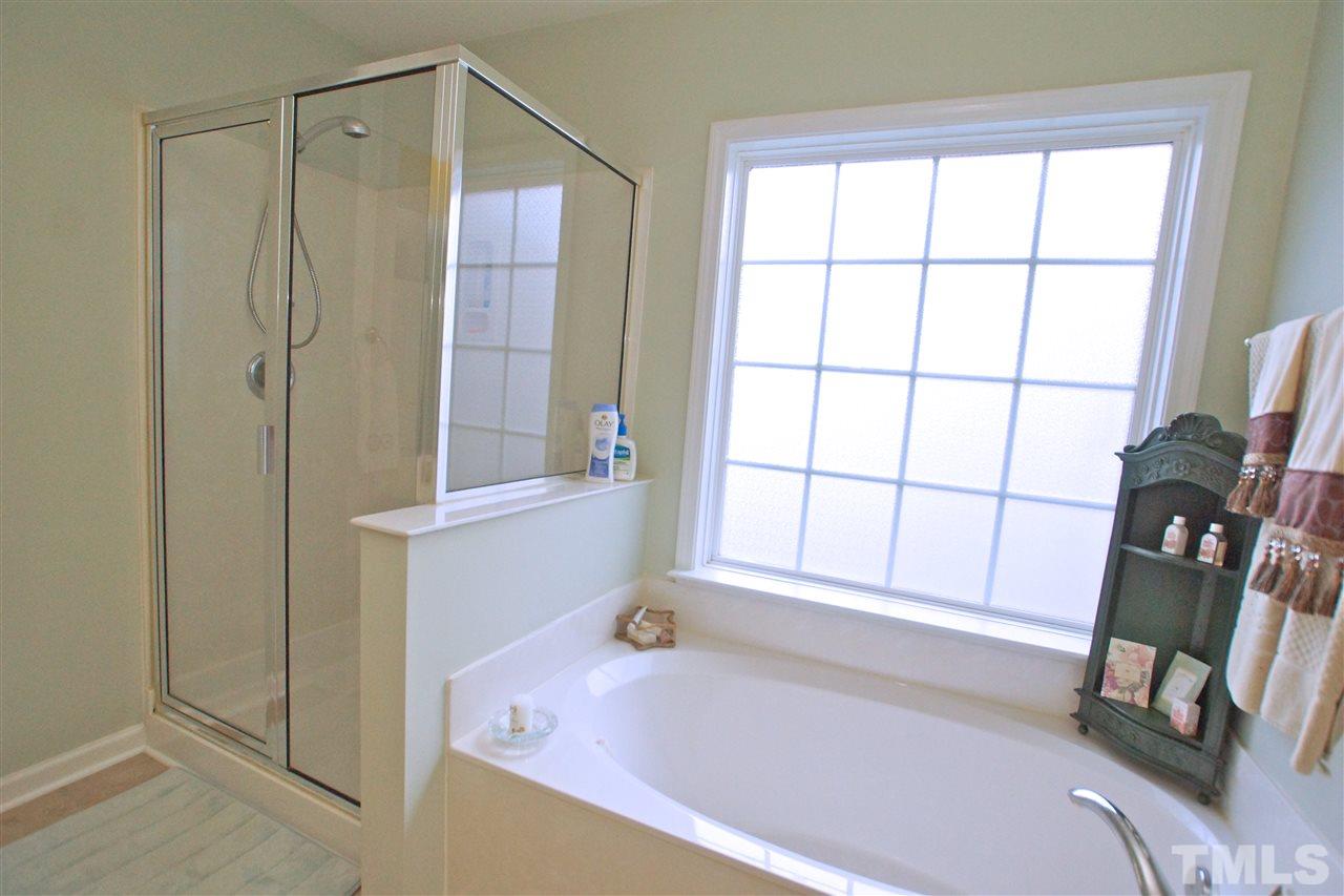 7540 Silver View Lane Raleigh, NC 27613 - Photo 26 of 29 Natural lighting