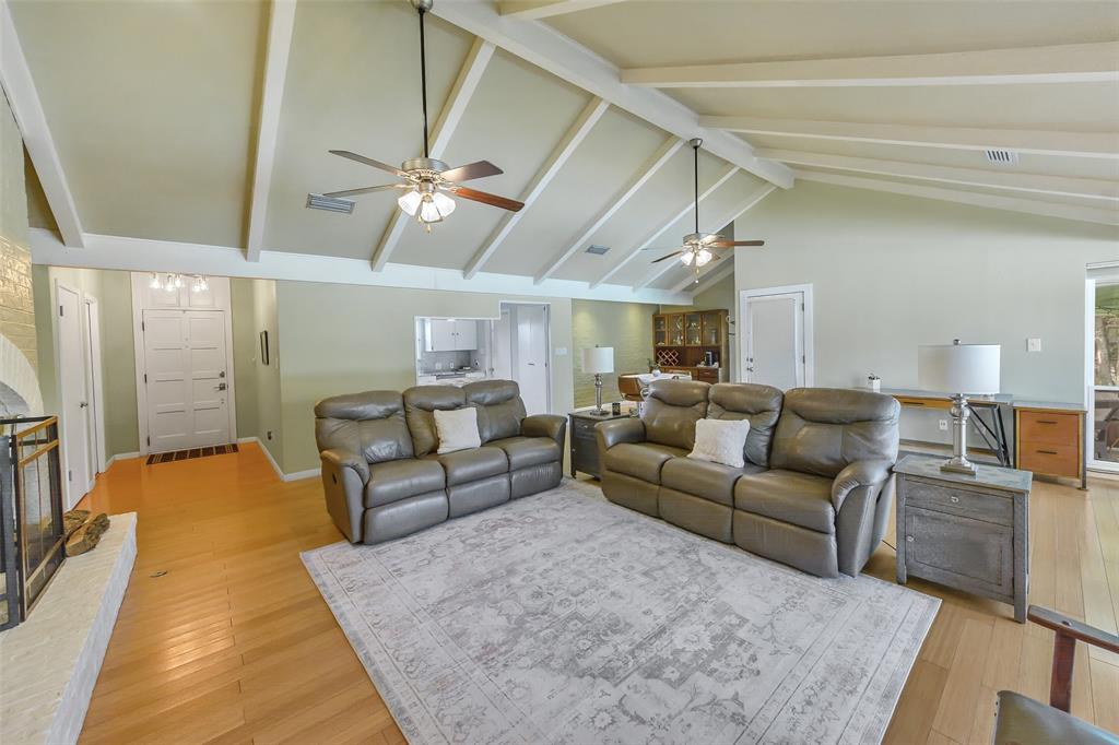 103 Robin Avenue Weatherford, TX 76086 - Photo 15 of 37 a living room with furniture and kitchen view