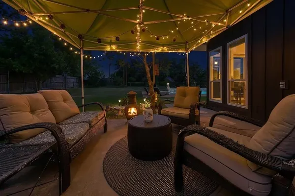 a view of outdoor space and garden
