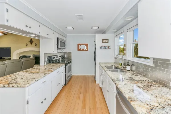 a view of utility room