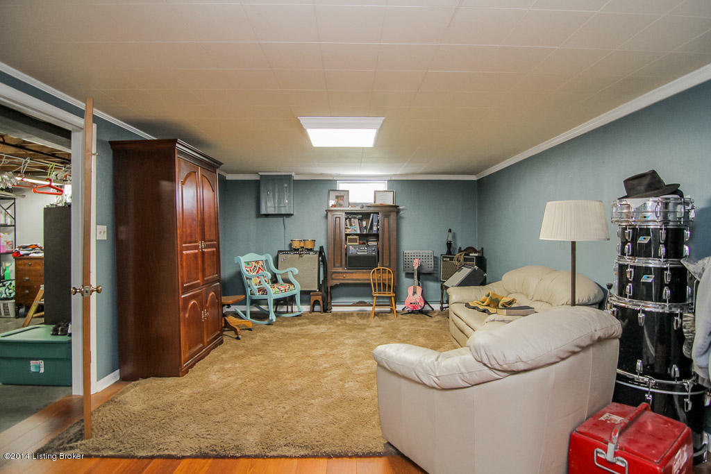 6413 Ridge Cliff Road Louisville, KY 40228 - Photo 43 of 50 0009