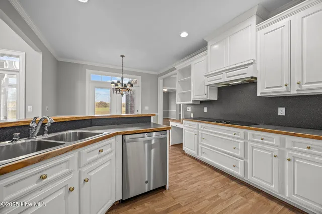 $520,000 | 598 Hardy Road, Snow Hill, NC 28580