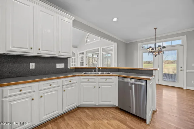 $520,000 | 598 Hardy Road, Snow Hill, NC 28580