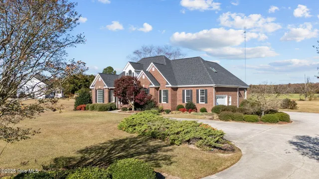 $520,000 | 598 Hardy Road, Snow Hill, NC 28580