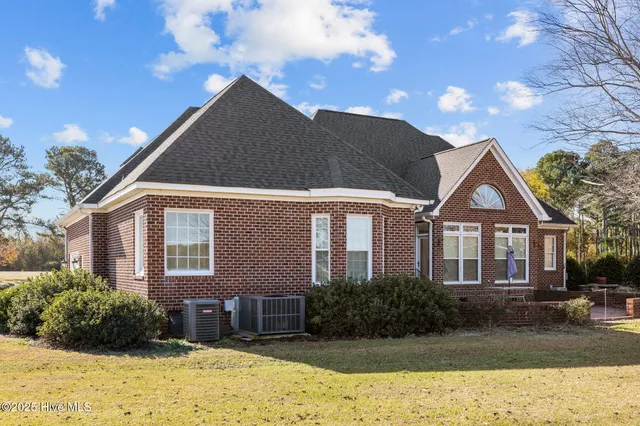 $520,000 | 598 Hardy Road, Snow Hill, NC 28580