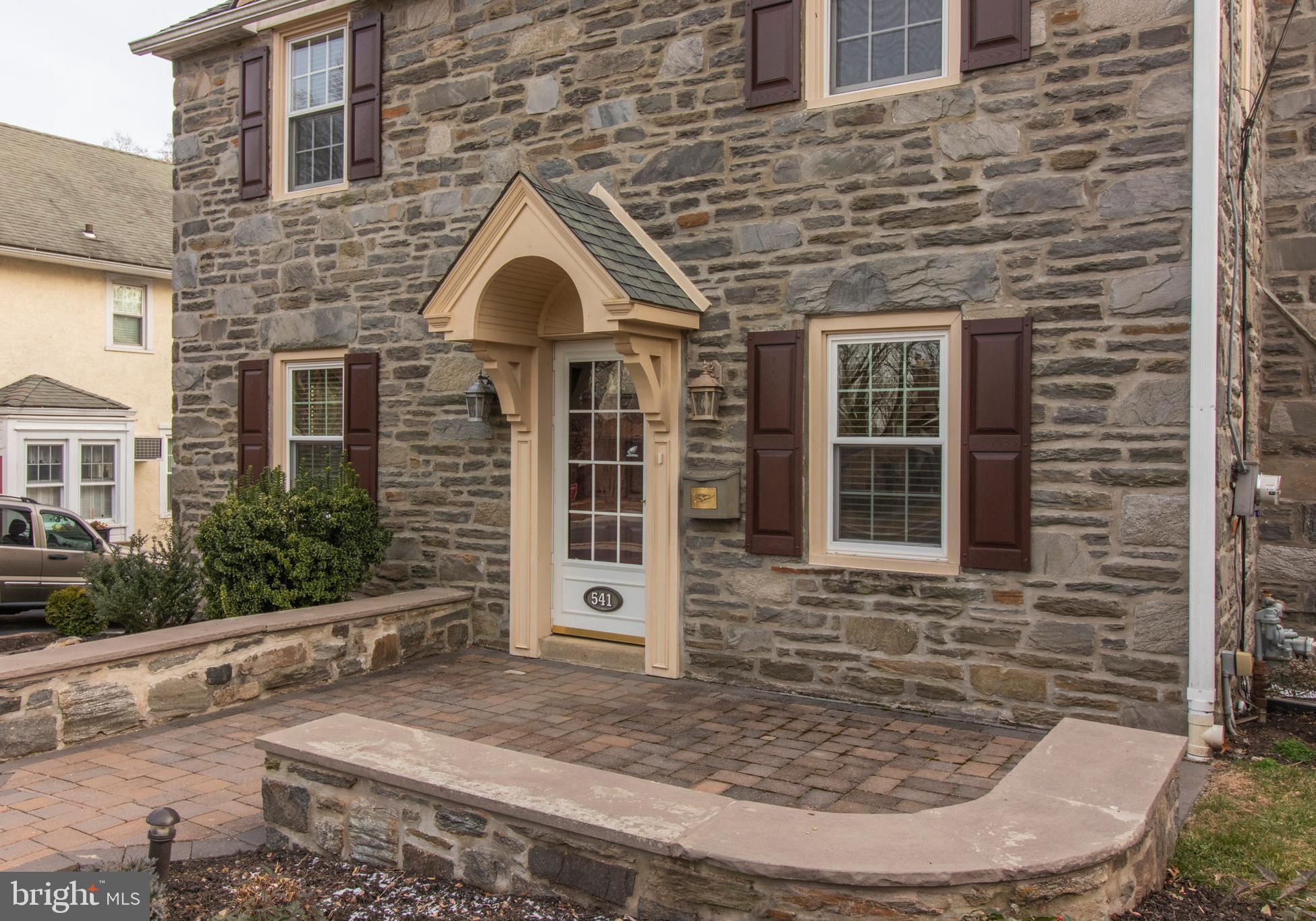 541 Strathmore Road Havertown, PA 19083 - Photo 3 of 35 Front patio