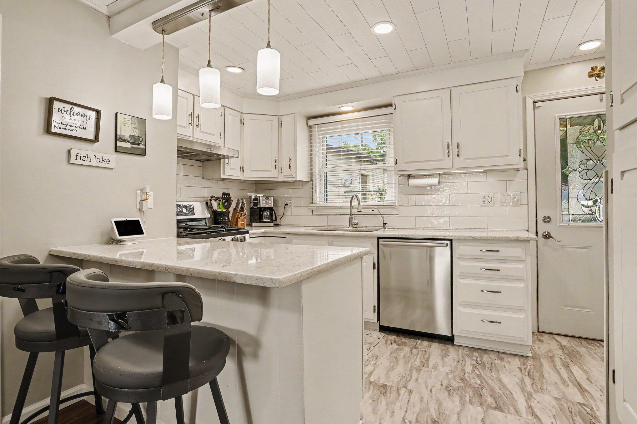 63726 Zabel Shores Road Sturgis, MI 49091 - Photo 8 of 28 Kitchen