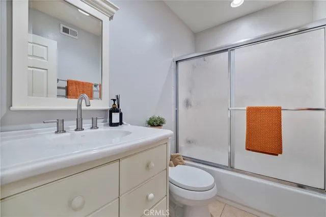 $785,000 | 21633 Turmeric Court, Saugus, CA 91350