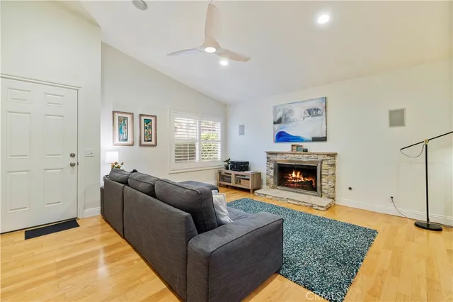 $785,000 | 21633 Turmeric Court, Saugus, CA 91350