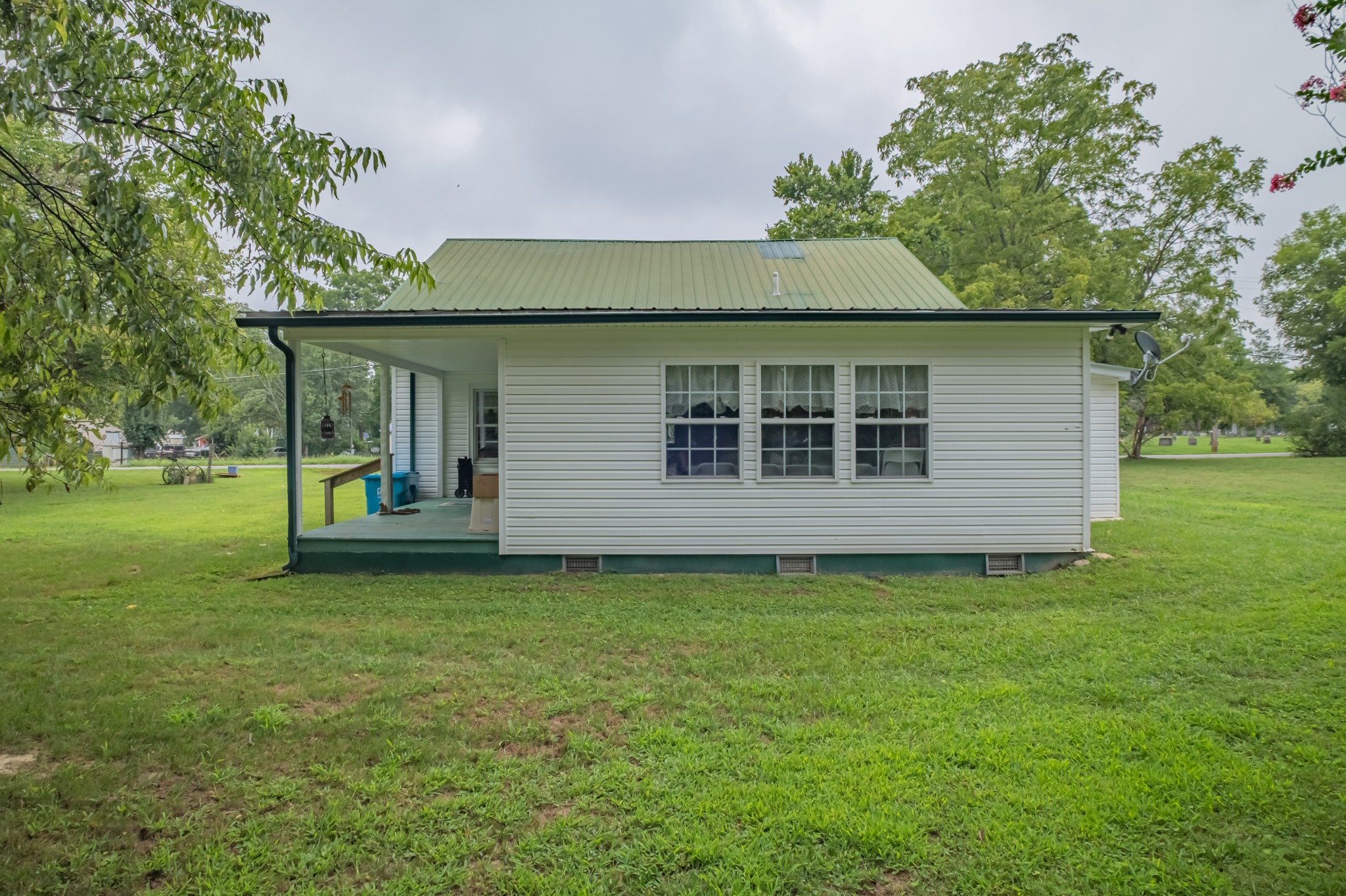 913 Summitville Road Manchester, TN 37355 - Photo 3 of 31