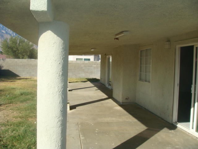 67235 Verona Road Cathedral City, CA 92234 - Photo 11 of 14 a view of a hallway with interior