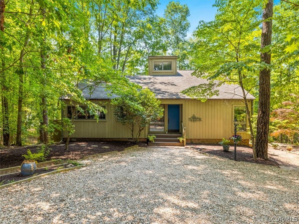 10001 Cherokee Road Richmond, VA 23235 - Photo 3 of 50 Gallery Image 3