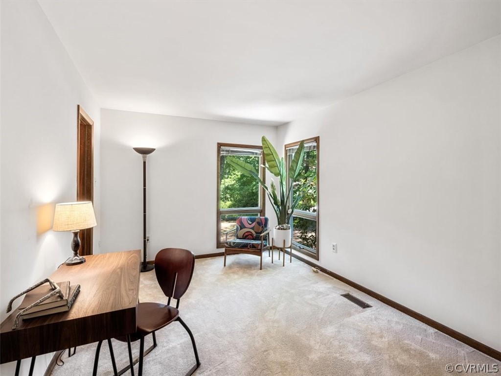 10001 Cherokee Road Richmond, VA 23235 - Photo 6 of 50 Gallery Image 6