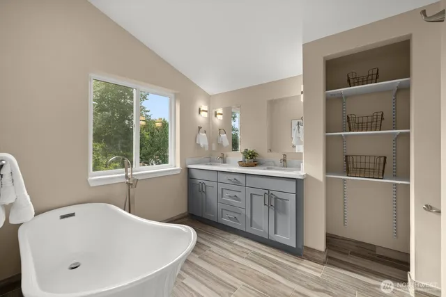 $3,300 | 6423 Ellis Avenue South, Seattle, WA 98108