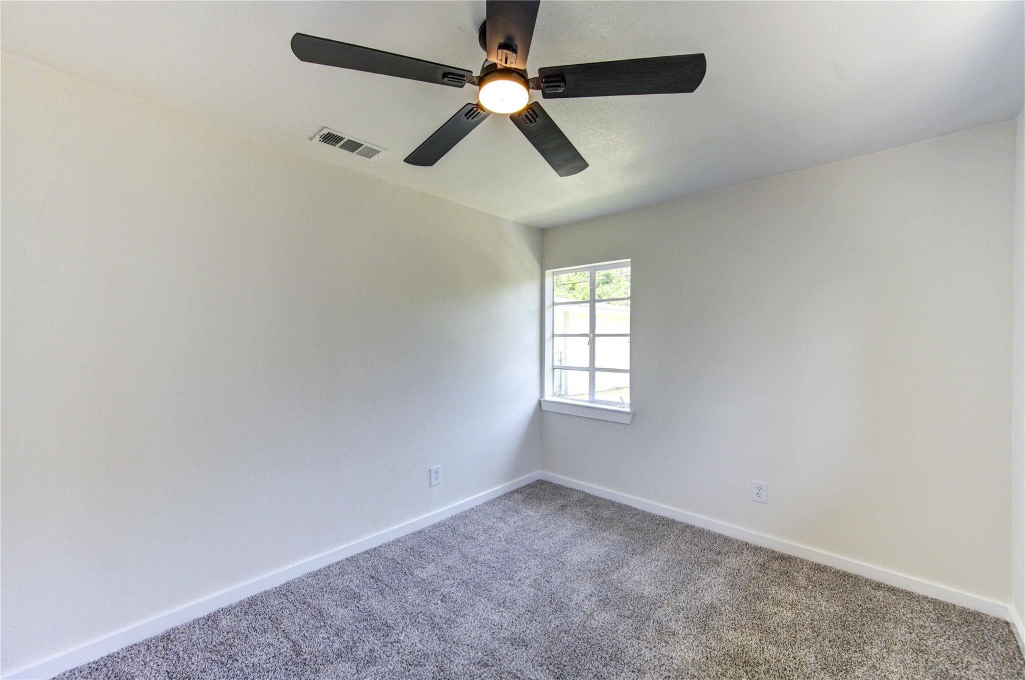 4914 Pershing Street Houston, TX 77033 - Photo 31 of 34