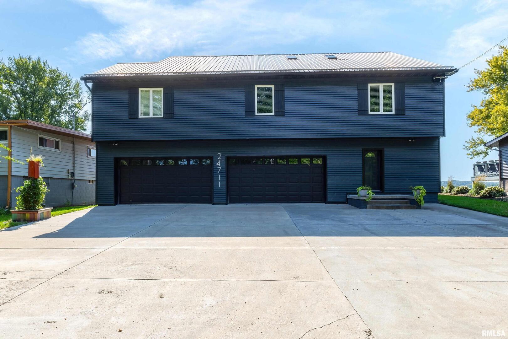 24711 178th Street Pleasant Valley, IA 52767 - Photo 2 of 55