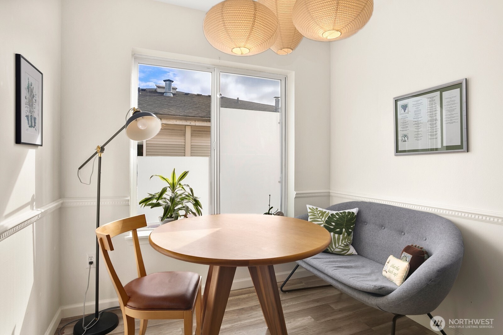 2117 North 107th Street, Unit 402 Seattle, WA 98133 - Photo 11 of 27