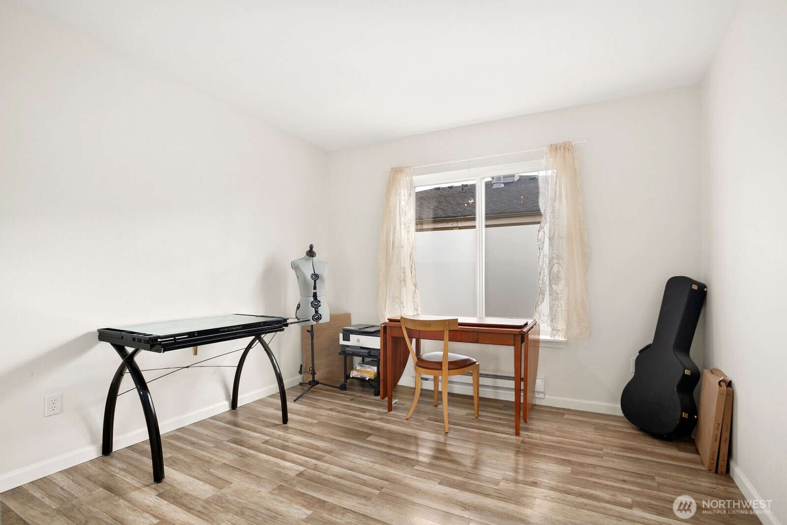 2117 North 107th Street, Unit 402 Seattle, WA 98133 - Photo 15 of 27