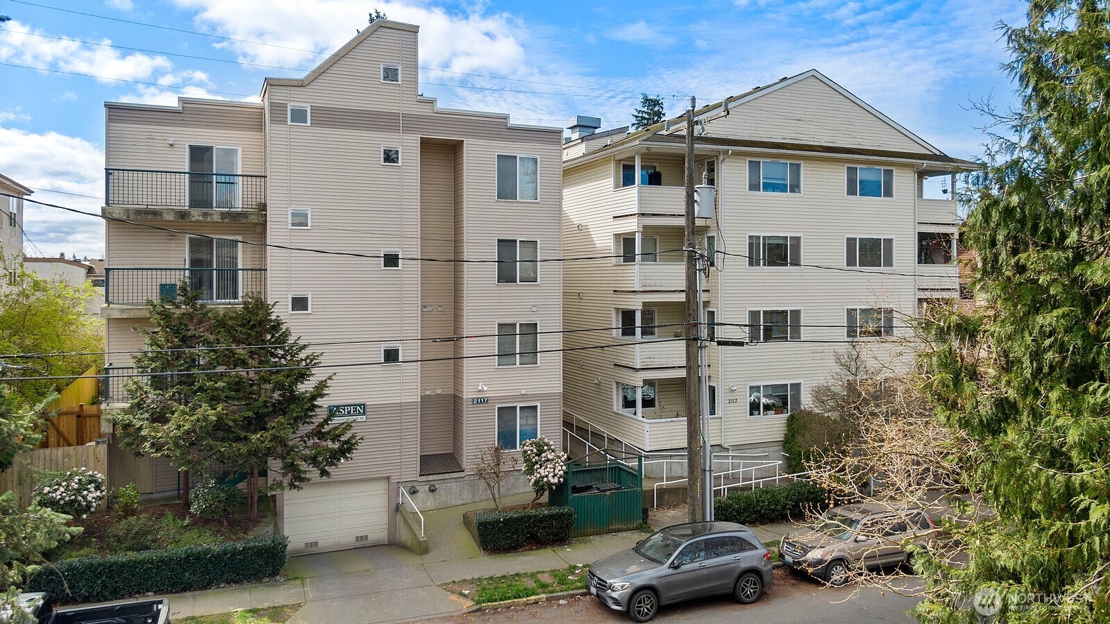 2117 North 107th Street, Unit 402 Seattle, WA 98133 - Photo 27 of 27